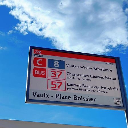Charmant Studio Vaulx-en-Velin Eksteriør bilde